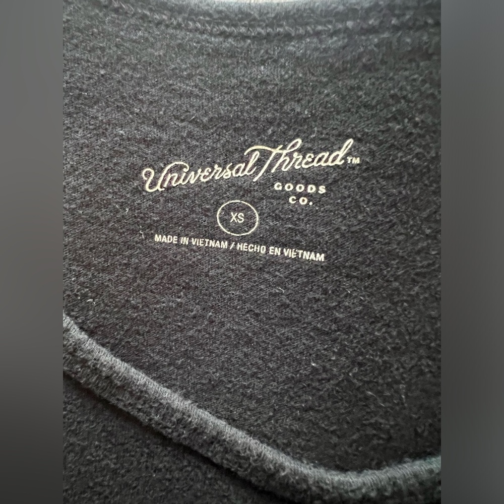 Universal Thread Tank - Picture 3 of 3